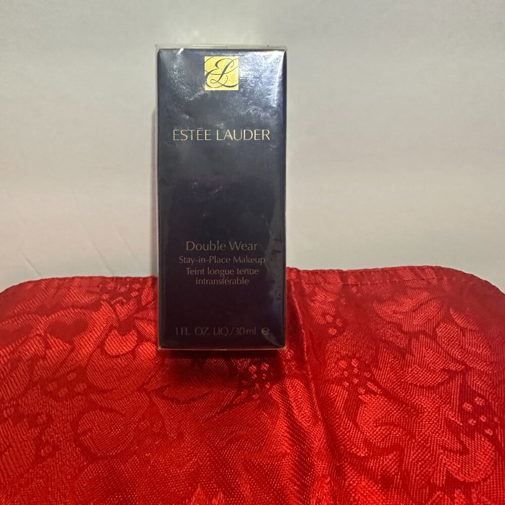 Estee Lauder Double Wear Stay-in-Place Makeup 6C1 Rich Cocoa - NIB